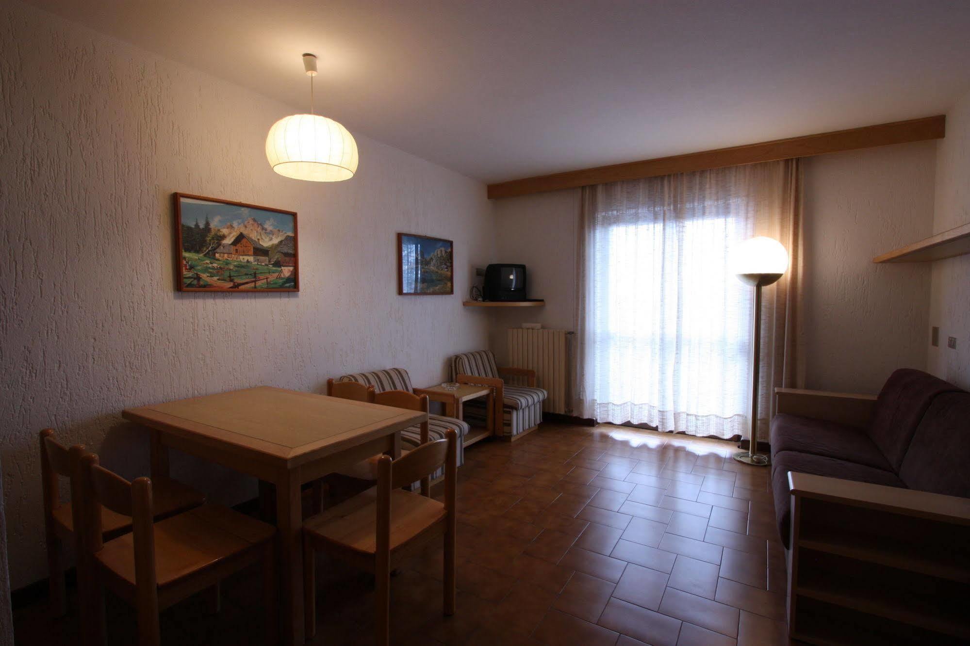 Residence Le Baite Artogne Extérieur photo